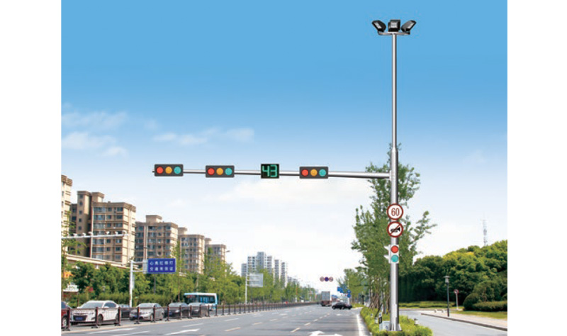 道路的路燈使用綜合桿優(yōu)勢有哪些？